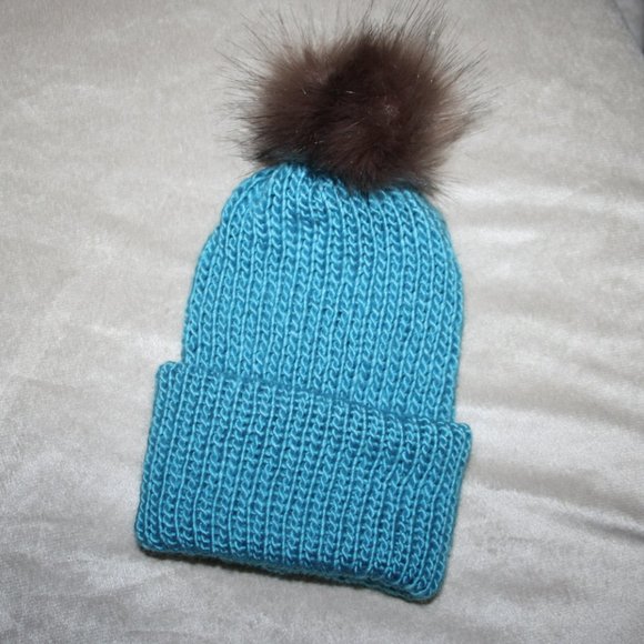 💙 BLUE + BROWN FUR POM BEANIE · 12 MO 💙 - Picture 2 of 3